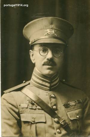 José Ribeiro Barbosa fardado, depois da guerra