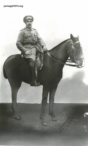 António Jerónimo a cavalo
