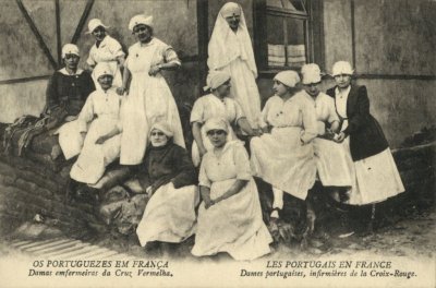 Damas enfermeiras da Cruz Vermelha Portuguesa