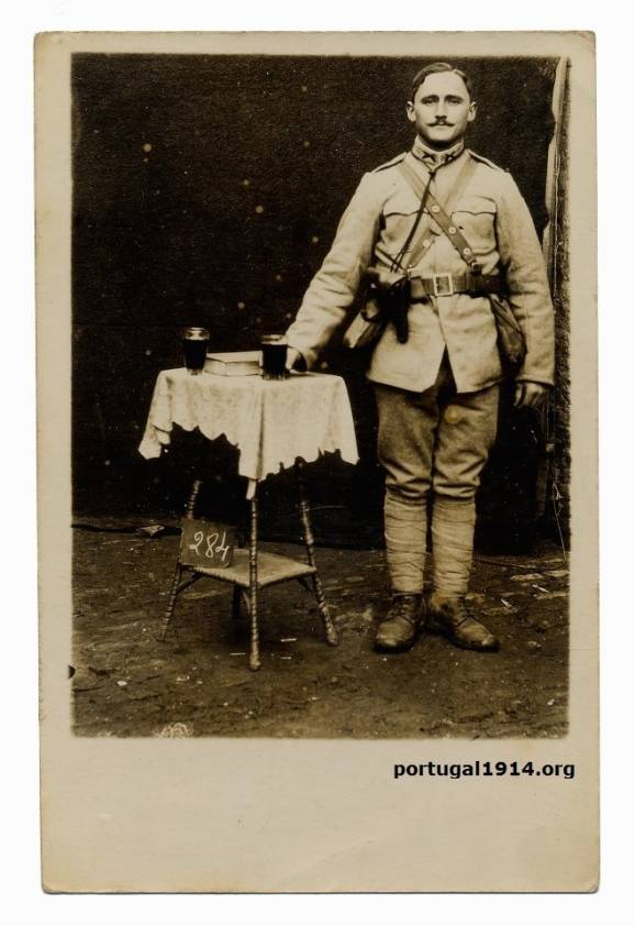 Fotografia - postal de Pedro Augusto Soares para a sua Madrinha de Guerra