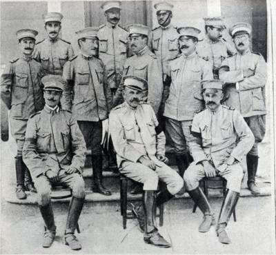 O General Fernando Tamagnini e alguns oficiais do seu Estado - Maior.